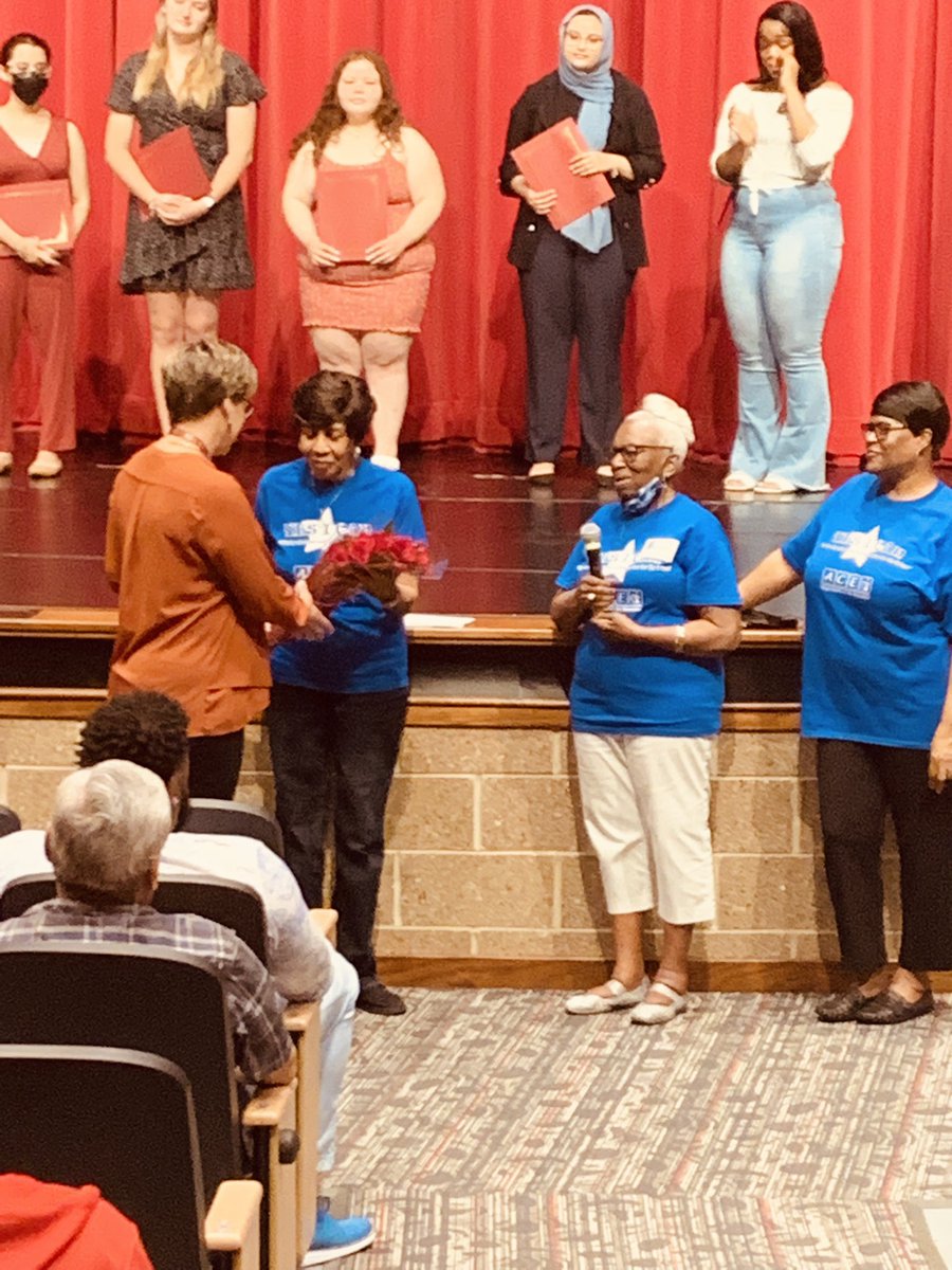 touliosedD's tweet photo. Congratulations to our 2022 Argo Coalition of Education(ACE)Scholarship winners. What a great day to be an Argonaut in our community. Thank you to all he trustees of the ACE organization and especially to Ms Haack for 20 years of service to our community. #argocommunitystrong https://t.co/LNA642XuJZ