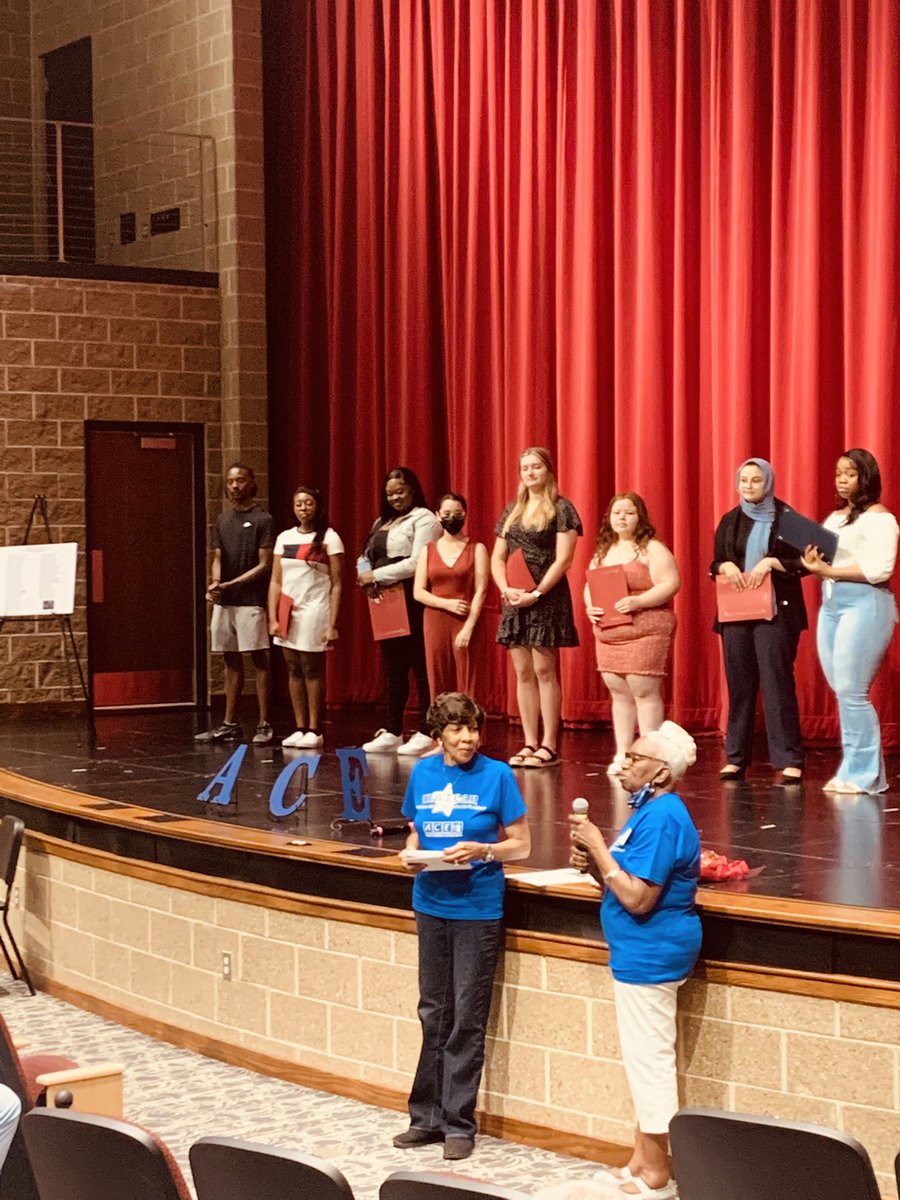 touliosedD's tweet photo. Congratulations to our 2022 Argo Coalition of Education(ACE)Scholarship winners. What a great day to be an Argonaut in our community. Thank you to all he trustees of the ACE organization and especially to Ms Haack for 20 years of service to our community. #argocommunitystrong https://t.co/LNA642XuJZ