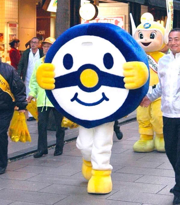 A sensible steering wheel named Handle Keeper is the Japanese mascot for designated drivers. 
