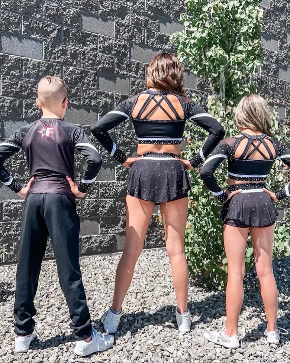 VASF_Updates's tweet photo. #VarsityReveal for @utahfusion! Their new logo pops across the front in red crystals, and they add extra customization by featuring a smaller logo on the shorts under them mesh flutter skirt for the girls or on the back for the boys🔥❤️ https://t.co/aPggPtxgbB