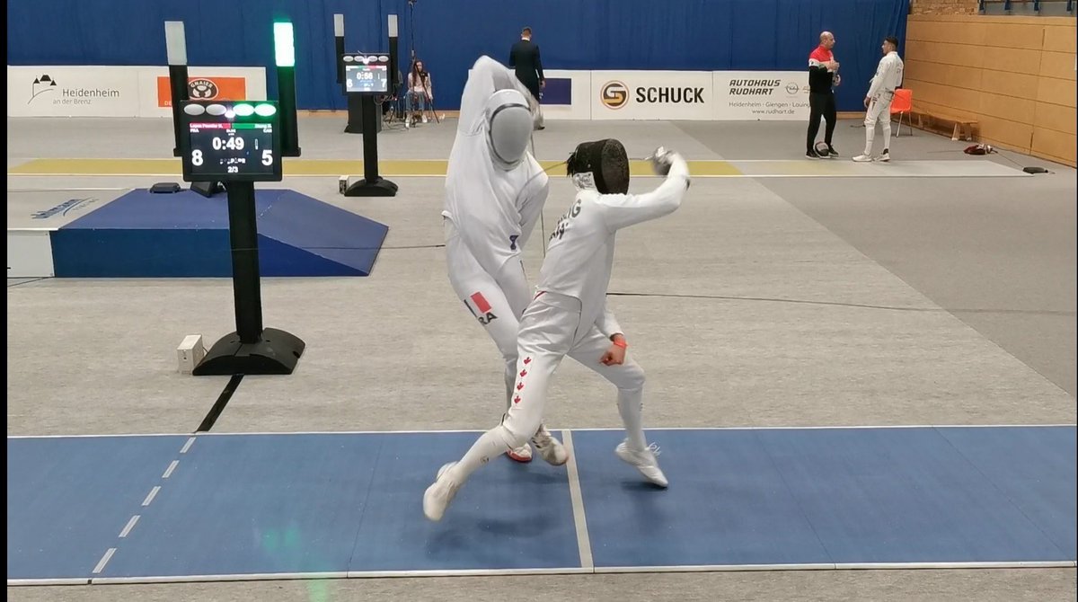 WestVanSchools's tweet image. Meet Nicholas Zhang 👋

The @Sentinel_SD45 Grade 10 student just became the youngest Canadian in Men’s Epee World Chanpionship history to qualify for the Senior Men’s World Championship! 🤺

He is currently the #1 ranked U17 player in North America! 👏

#westvaned