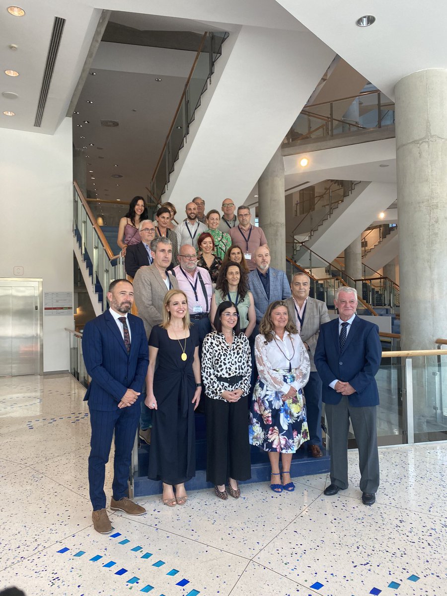 🎾 Arrancamos el Congreso de Coordinadores de Trasplantes.
Si <a href="/RafaelNadal/">Rafa Nadal</a> se hizo más grande con cada lesión, la pandemia de #COVID19 no podrá con el Programa de Donación y Trasplantes y salimos más fuertes. Los dos somos #marcaEspaña 
🙌¡Gracias coordinadores por estar ahí!