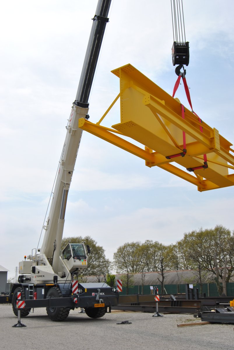 Italian industrial plant, metal constructions and pressure parts machine shop Scandiuzzi Steel Constructions has bought two Terex TRT 80 rough terrain cranes. Read the full story here: bit.ly/39SS80Q
#Terex
#Roughterraincranes
#Italy