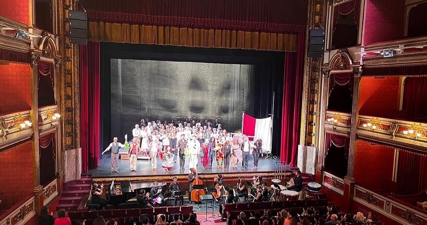KamerataEus's tweet photo. Semana intensa en @teatros_vitoria con la ópera PAGLIACCI para AVOZ. Amigos de la ópera y zarzuela de Vitoria.Nos hemos reunido un pequeño ensemble bajo la dirección de @arkamendo para acompañar a Alberto Canet, Maria Casado, Jorge Tello, Andoni Martinez y Xavi Vilalta https://t.co/E1kTOk1jR0