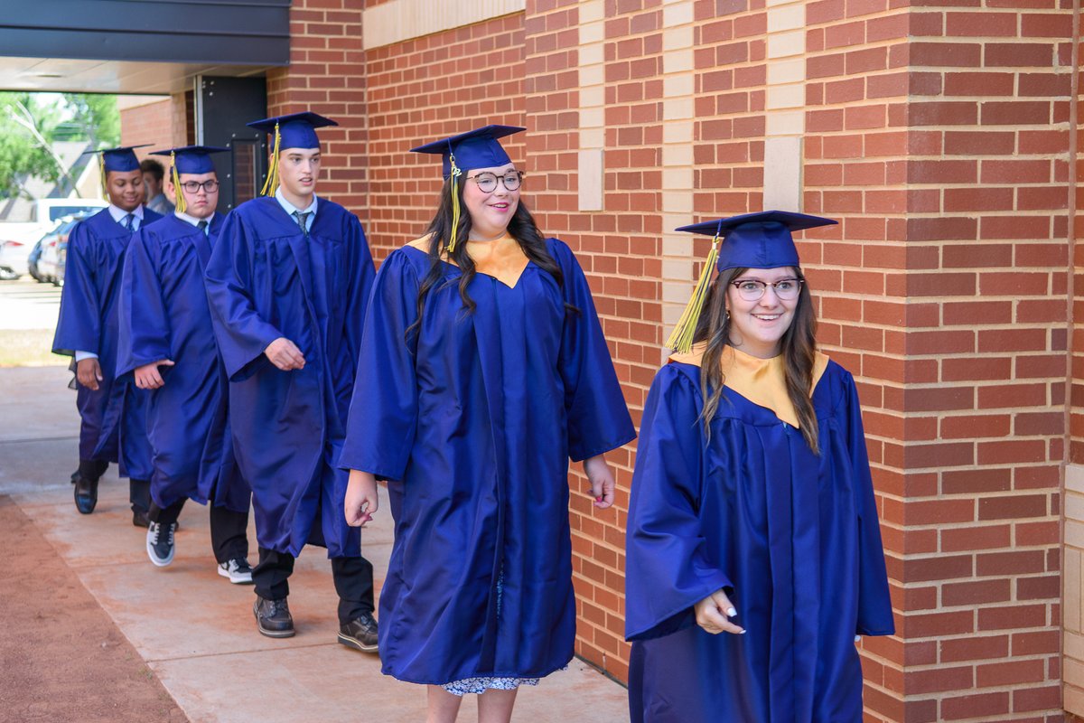 TrinitySchoolOK's tweet photo. Oh, the places you will go! Congratulations to our 2022 Trinity graduates! We are so proud of you and excited to see you spread your wings and soar, but remember, you will always be Trinity Tigers. #classof2022 #seniors #graduation #trinitytrue https://t.co/c14vDmAEbn