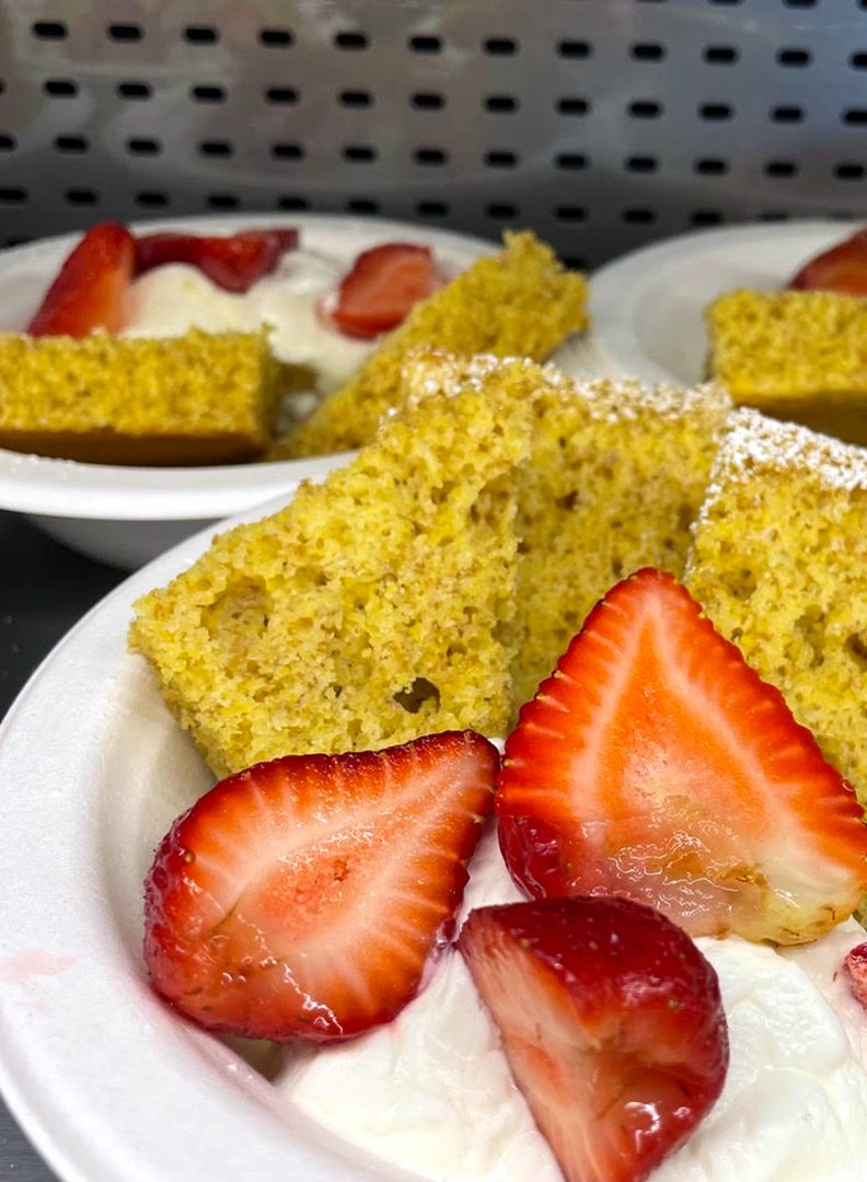 SFUSDSchoolFood's tweet photo. #HarvestOfTheMonth highlights🍓🍓🍓!!

🍓Ruth Asawa SOTA &amp; The Academy serving up a strawberry shortcake breakfast🤤
🍓Verry Berry Yogurt Parfaits for students at Thurgood Marshall💙

#Refresh #schoolfood #HOTM https://t.co/UP2p31WbDt