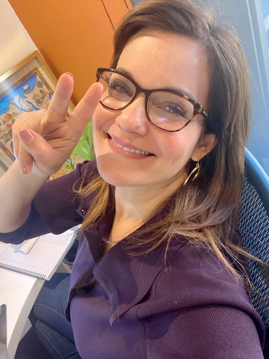 claraexplores's tweet photo. HOLA! I love Mondays! I guess it is because I LOVE what I do! #Geoscience #WomeninGeoscience #GeoLatina #LatinasinGeoscience https://t.co/zYaFbJvusm