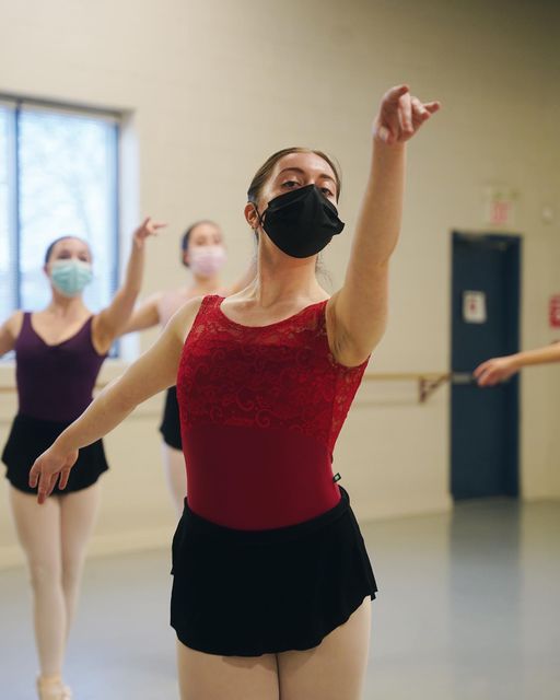 Summer is just around the corner and you can join us for 1, 2, or 3 weeks of dance from July 3-23rd! 
To register for Summer Dance Open program or to arrange an audition at our studios email 📧 info@quinteballetschool.com or call 📞 613.962.9274
#quinteballetschool #summerdance
