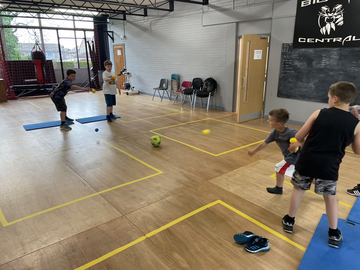 coachgunnbball's tweet photo. ๐ #FUNwithCoachGunn ๐
Harrogate FUN with Coach Gunn in action this evening at Bilton Health and Wellbeing Hub
#CoachGunnCrew #ComeAndJoinInTheFUN
#activekids #healthykids #kidsfitness #multisport #fun #happykids #kidssports https://t.co/ZAjEs7egcj