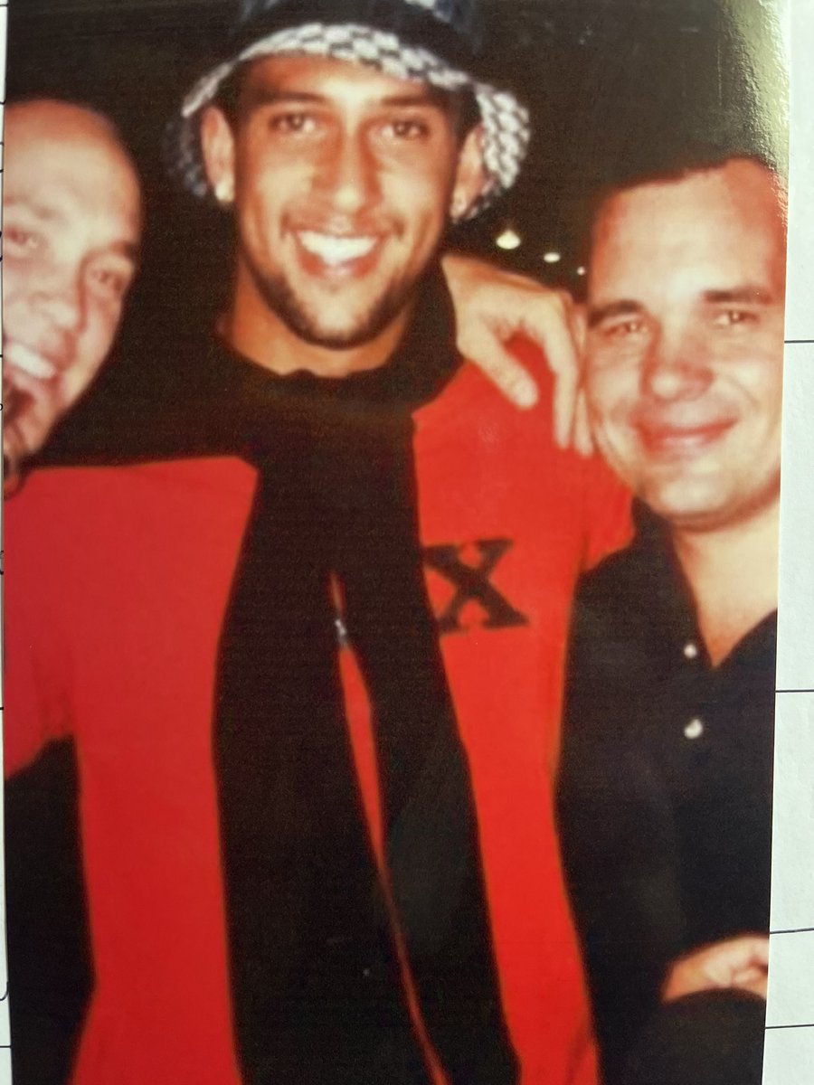 jhskip4's tweet photo. @TimHowardGK Tim this picture has become a treasure to me. The 2 retired NYPD soccer players you are with are no longer with us. You treated us all like friends and I continue to be one of your biggest fans because of it. Stay well. https://t.co/EFAtc7hgP5