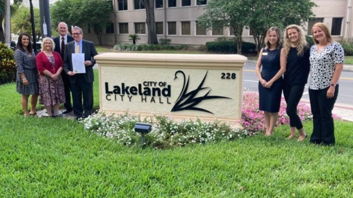 peacervrcenter's tweet photo. Today we honored our outgoing CEO Bill Gardam at @lakelandgov. Mayor Mutz proclaimed May 16 William “Bill” Gardam Day. Thank you Bill for your incredible leadership! Congratulations on your retirement. Read more about Bill's accomplishments: https://t.co/xylep00mf9 https://t.co/0fQsc3TjQq