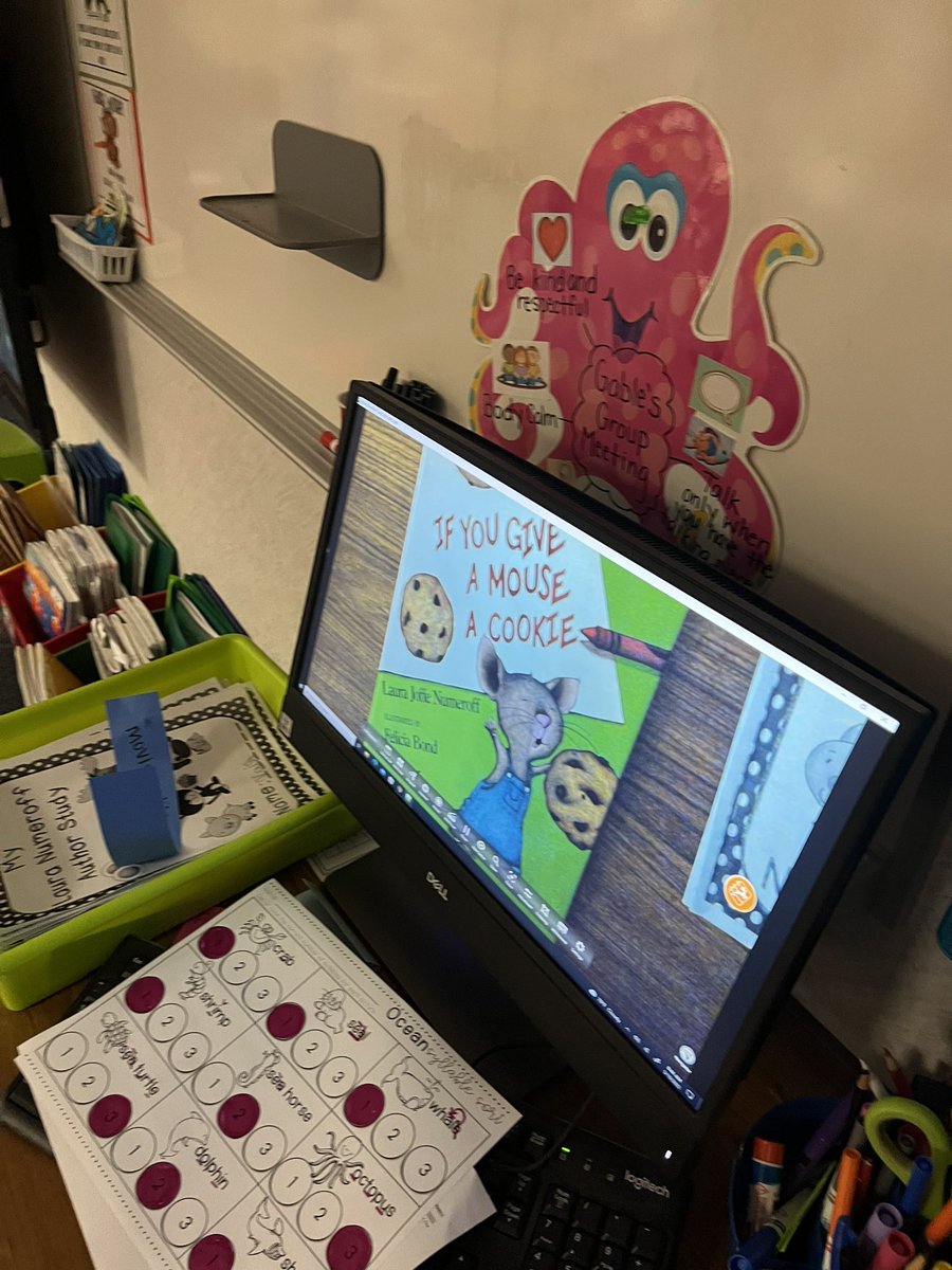 MrFisher19's tweet photo. I was able to read one of my favorite books to these kinder friends. If you give a mouse a 🍪 cookie @StoryFalcons https://t.co/X9NniFno1t