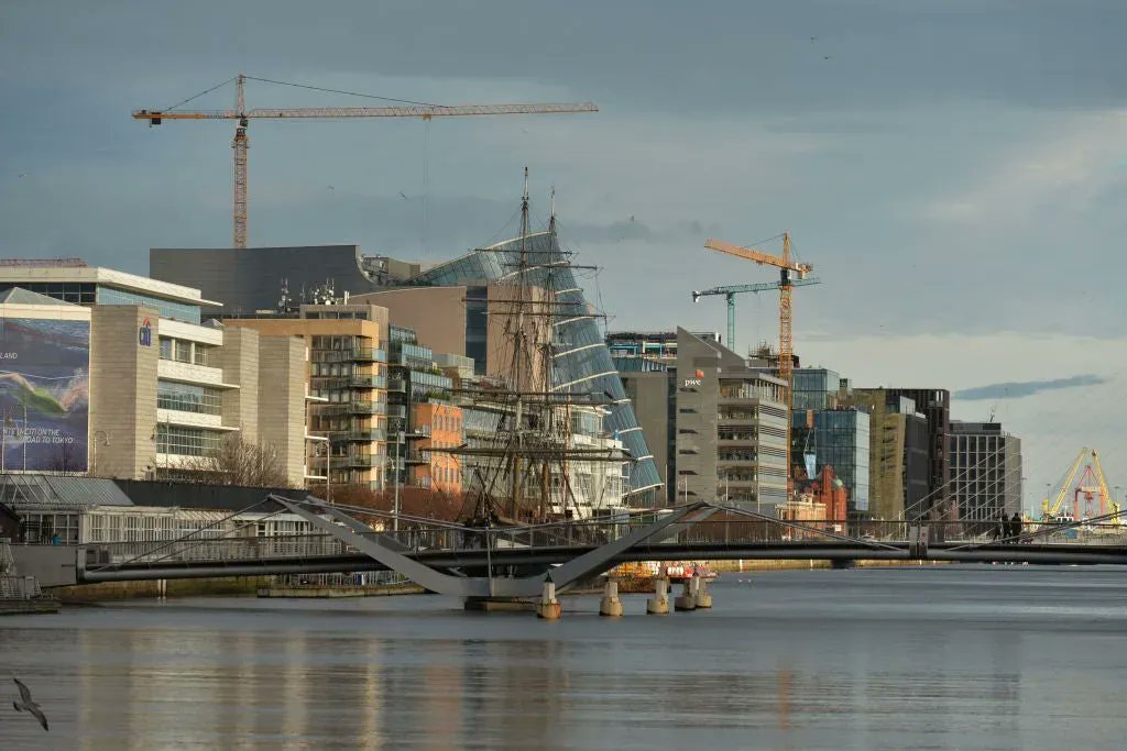 InvestMonitorAI's tweet photo. When the UK voted to leave the EU, many predicted Ireland would pick up a lot of additional foreign investment as a result. Has this been the case?

Read: https://t.co/mepeAUlV2U
 #investmentpromotion #siteselection #Ireland #FDI #brexitupdate https://t.co/Qsu3tLS0Ss