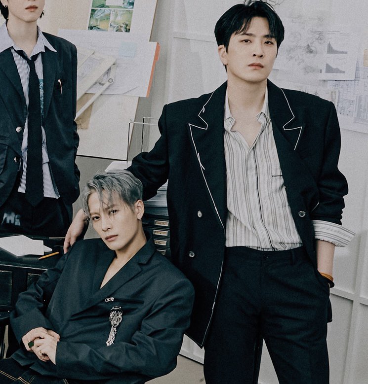 blackmymay's tweet photo. ท่านประธานกับผัวมายืนคุมท่านประธานทำงานอีกที
#JAEJACK https://t.co/VirlE77GL2