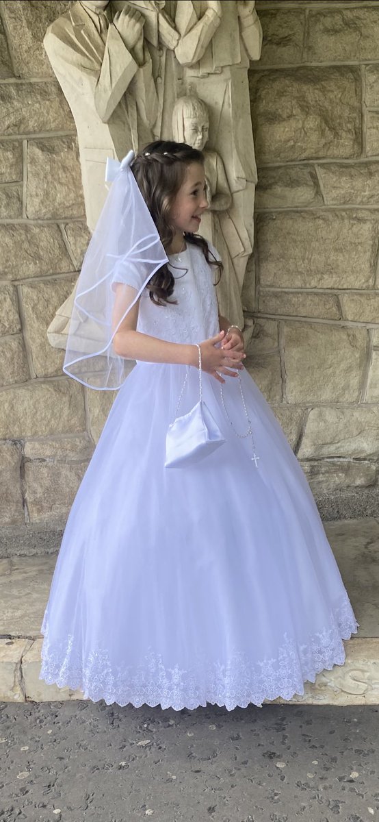 nicfit7's tweet photo. @StFillansPS @ctk_glasgow Thank you to Fr. Peter and teachers for a beautiful service, love Amelie x https://t.co/cvHyJVs6Sn