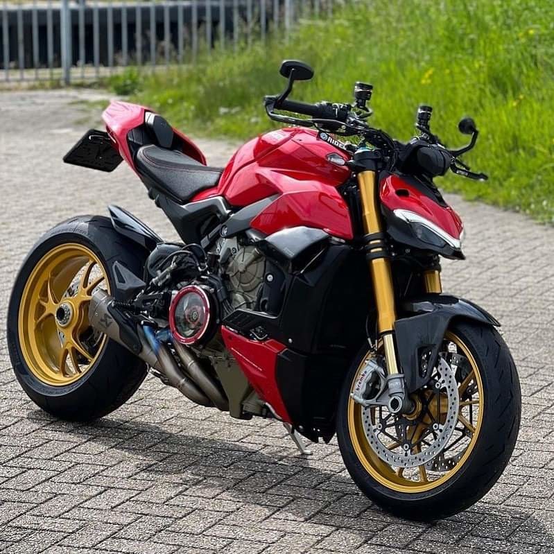 MoreMotorcycles's tweet photo. Ducati Streetfighter https://t.co/bTpRIabMB2