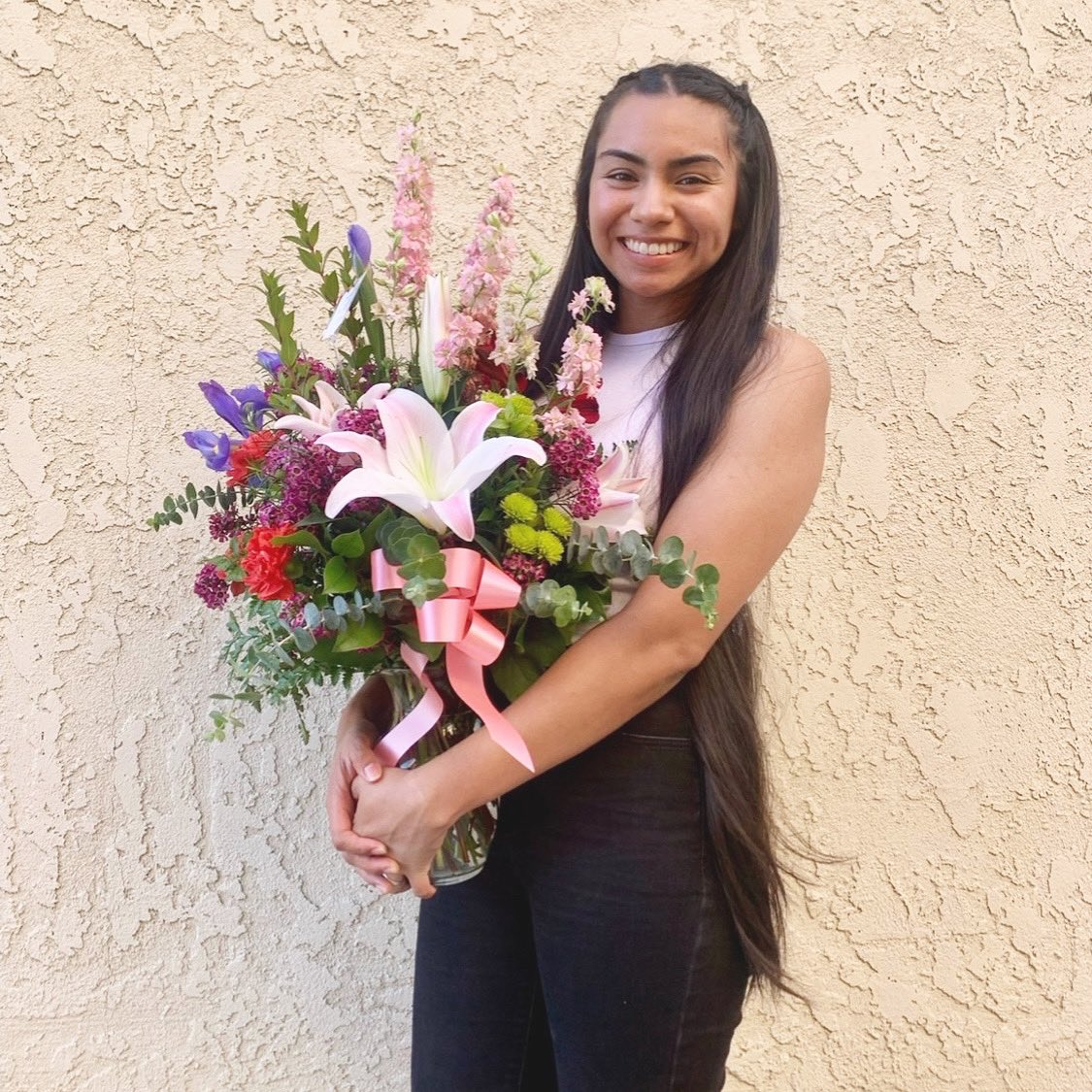 PMTSTemecula's tweet photo. 🎉Congratulations to our recent graduate, Yadira Leanos
✨What piece of advice would you give someone looking to enter the beauty industry?
Always Keep an open mind! There are so many things to learn, you never know what you will like!
#pmtstemecula #pmtslife #esthetician https://t.co/LbMcOQ728Q