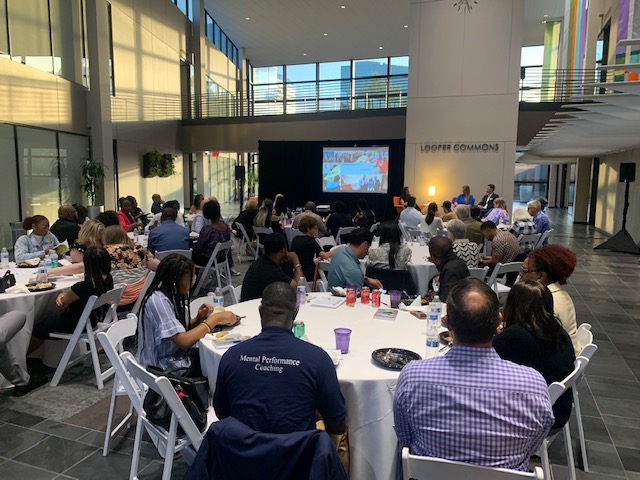 KPowellFYI's tweet photo. Grateful for #MakingSenseOfChange event hosted this wkend by @FullerSeminary Texas & @DePreeCenter.
Love wisdom of @WaynePark & @Michaela_o_long...
Empathy interrupts.
The interruptions are the ministry.
Empathy starts w being gentle to yourself.
https://t.co/xo1tXqjw3T. https://t.co/adioPvMHLZ