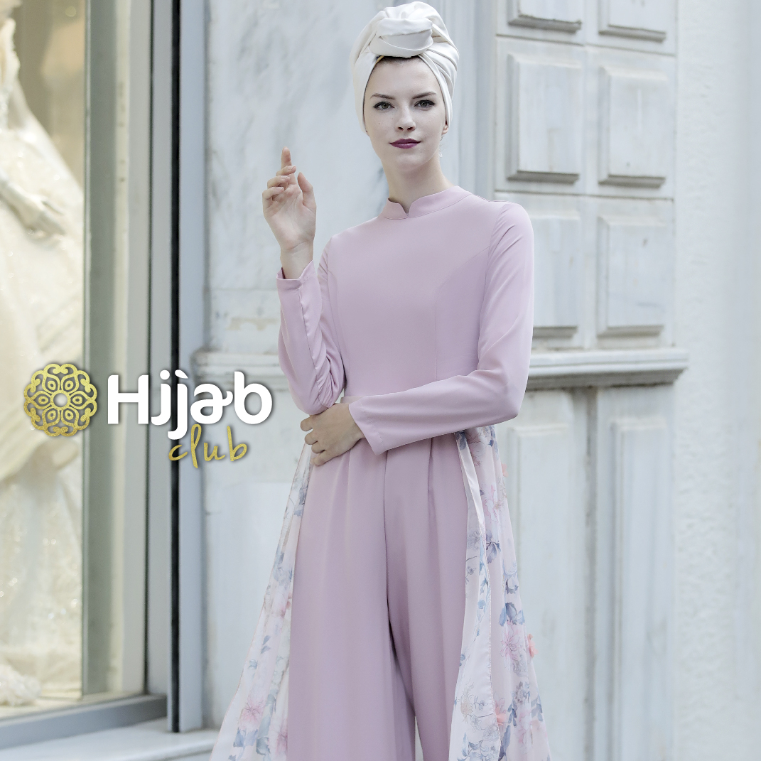 TheHijabClub's tweet photo. One of our most popular models! 🙌🏼🤩Link here
 👉🏽👉🏽  https://t.co/V8w7P6nvQH
✨ Stylish designs
✨ Love it or return it - easy peasy returns
✨ FREE shipping in contiguous USA on orders over $50
#staystrong #strongwomen #muslimfashion #wearewomen #hijaber #thehijabi #hijabclub https://t.co/5HcpXqpuY4