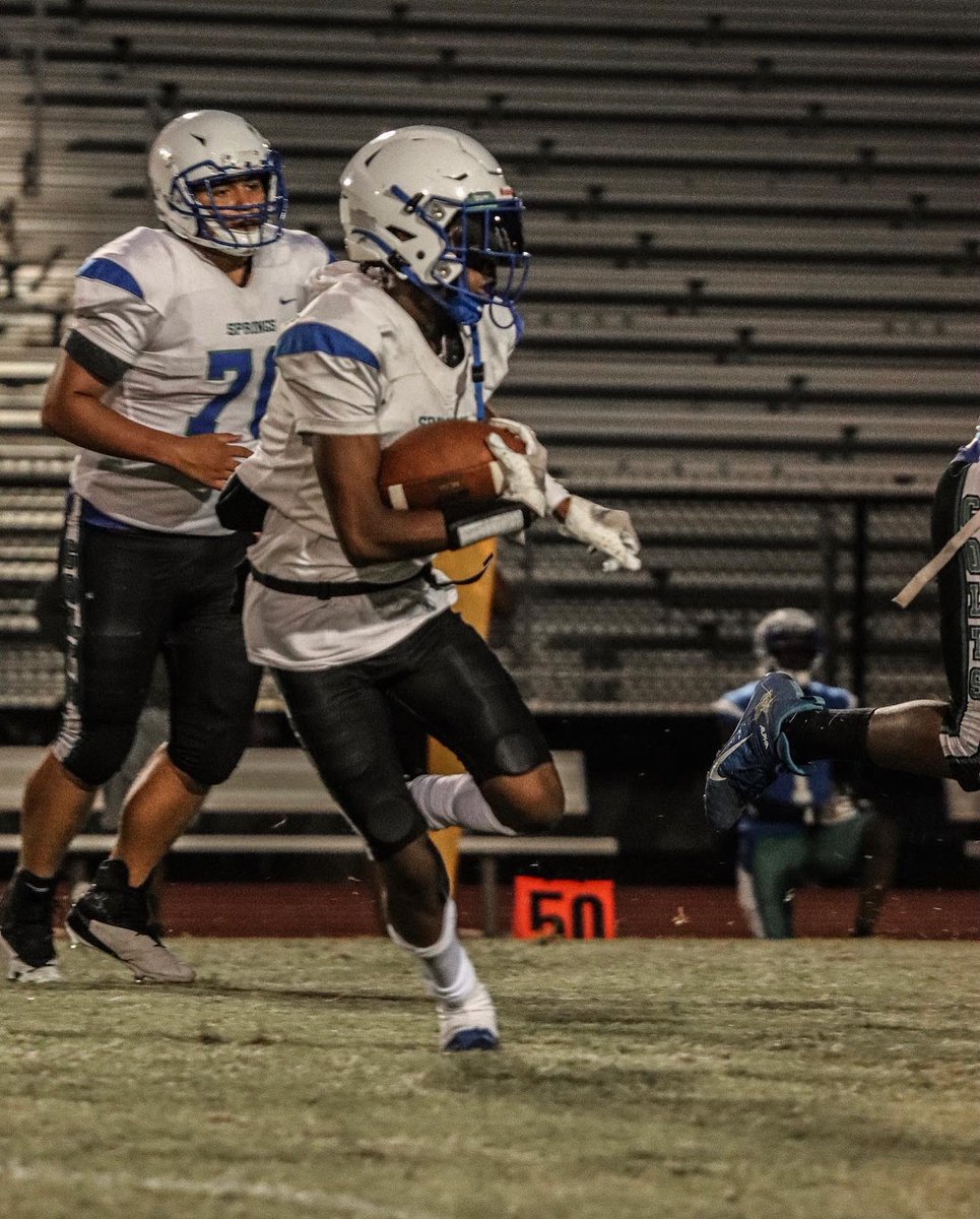 Tyriquegordon14's tweet photo. Born to do this, should’ve been written in my certificate! #Blessed https://t.co/1tZEbXSpv0