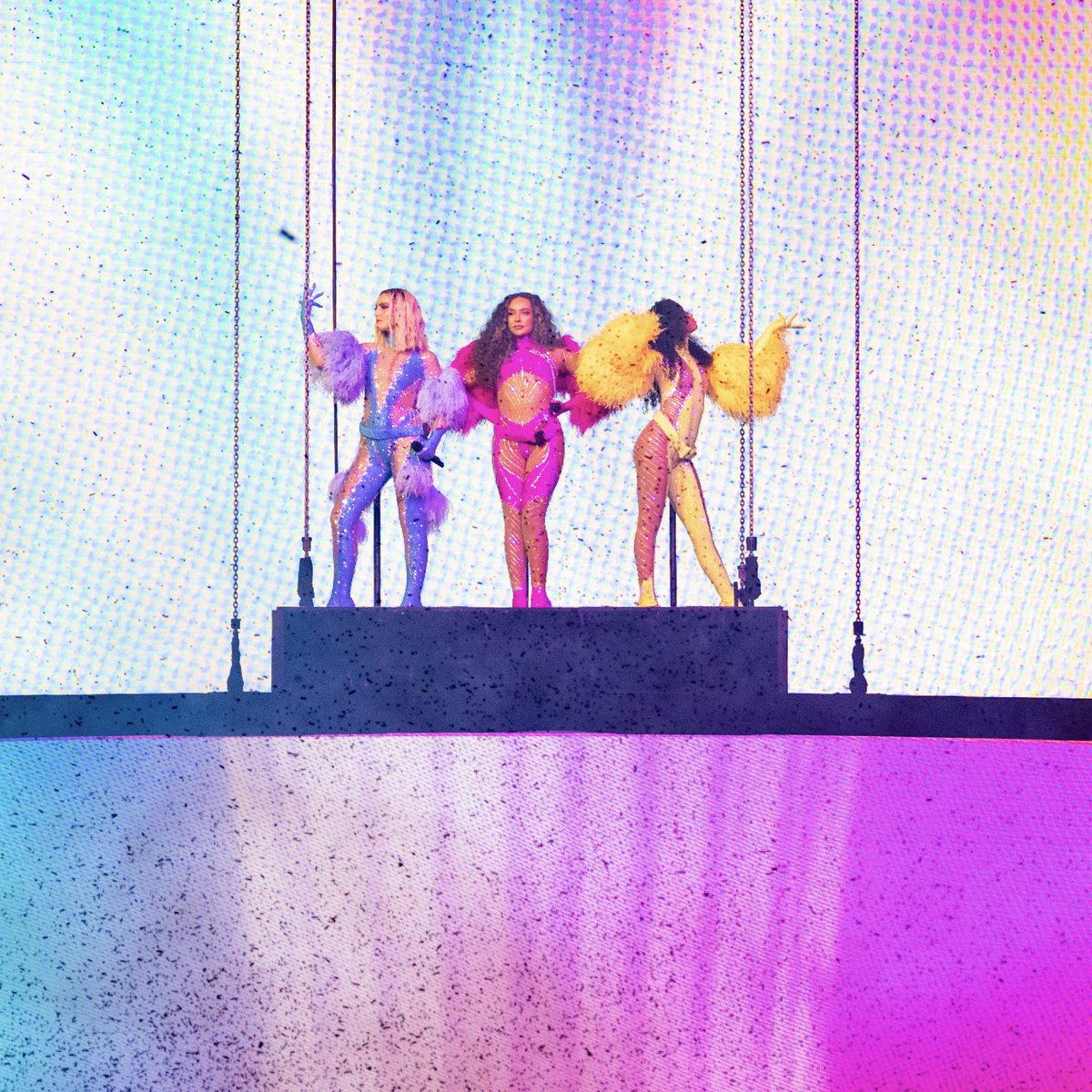 Missing these outfits already 😭😭💕💕 You can watch the final show of our #ConfettiTour until midnight tonight! Link below ✨ #LittleMixLastShow driift.link/TheLastShow