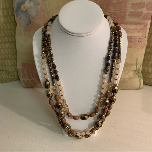 poshopoly's tweet photo. So good I had to share! Check out all the items I'm loving on @Poshmarkapp from @Twi_Tere #poshmark #fashion #style #shopmycloset #coldwatercreek #fun2fun #athleta: https://t.co/SzXCDAbCNv https://t.co/I35Xb0H9dg