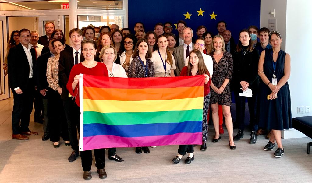 EUatUN's tweet photo. 🌈On #IDAHOBIT2022, we stand with all #LGBTIQ+ persons everywhere.

Through our work @UN &amp; with civil society, we promote legal, political &amp; financial anti-discrimination measures.

Equality, dignity &amp; respect for diversity are at the💙of the EU🇪🇺🏳️‍🌈#loveislove https://t.co/1k817uAZOJ