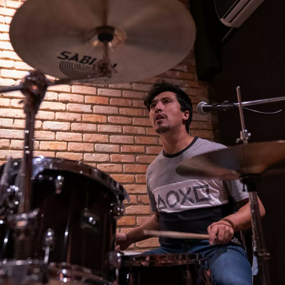 ¿Empezando semana? ¿Qué tal si pasan por #Spotify y escuchan nuestra música? 😜 Les recomendamos 'CHIMERA'
🔥🔥 PURO POWER 🔥🔥

#PetiteMonster #RockBogotano #IndieRock #Shoegaze #RockColombiano #RockColombia #Bogota #Rehearsal #BandPractice  #livemusic #NewMusic #recordingstudio