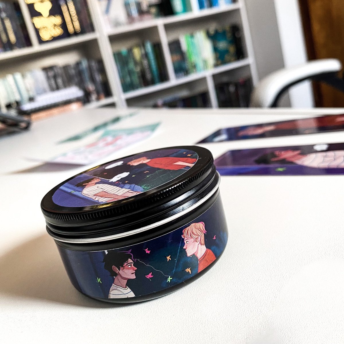 🍂SORTEIO🍂
Quer ganhar um Kitzinho de Heartstopper + os dois primeiros volumes?

Basta seguir essas 3 regrinhas, até o dia 20/05, às 22h!

- Nos seguir
- Dar RT e FAV neste tweet
- Seguir meu Instagram:instagram.com/invites/contac… (comente aqui com o print ou seu usuário do ig).
+