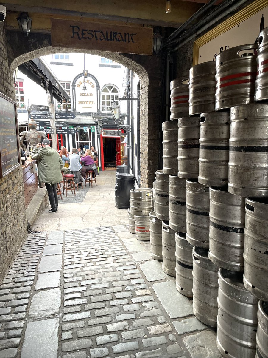 sam_ruffino's tweet photo. Went to the oldest pub in Ireland today @TheBrazenHead_ founded in 1198. Feeling like real Dubliners! 🇮🇪🍻#duqmediaireland https://t.co/oBrVh7UU07
