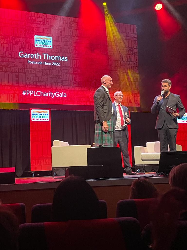 DuchenneUK's tweet photo. An incredibly powerful and moving speech from @gareththomas14. A true #PostcodeHero #PPLCharityGala https://t.co/LcVytzT1wH
