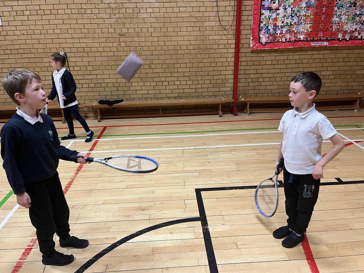 MissBonar_'s tweet photo. Primary 3 were practicing their racket skills in PE this morning using beanbags 🏸 @carmondean_ps https://t.co/9ydi2SfXNu