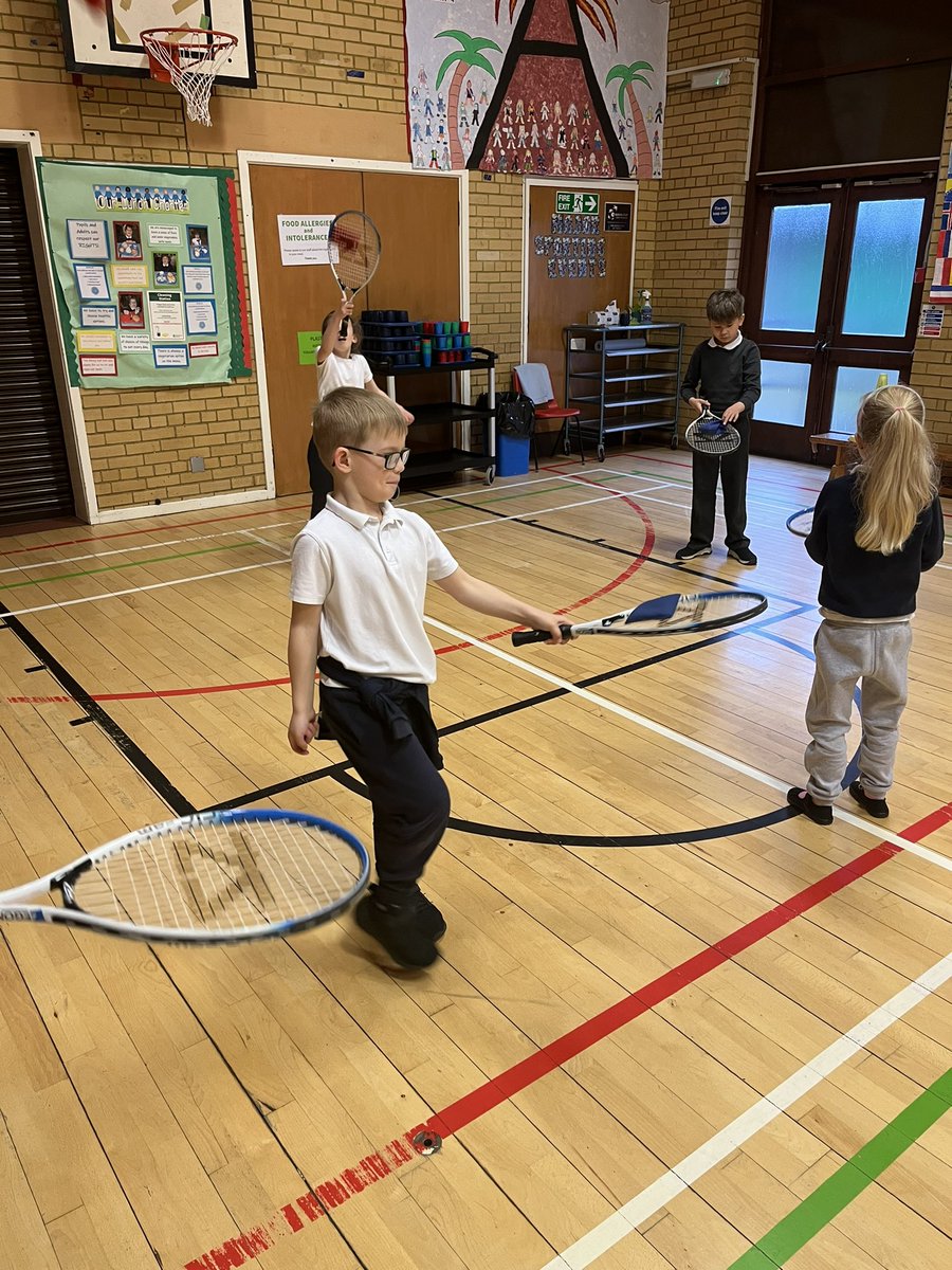 MissBonar_'s tweet photo. Primary 3 were practicing their racket skills in PE this morning using beanbags 🏸 @carmondean_ps https://t.co/9ydi2SfXNu