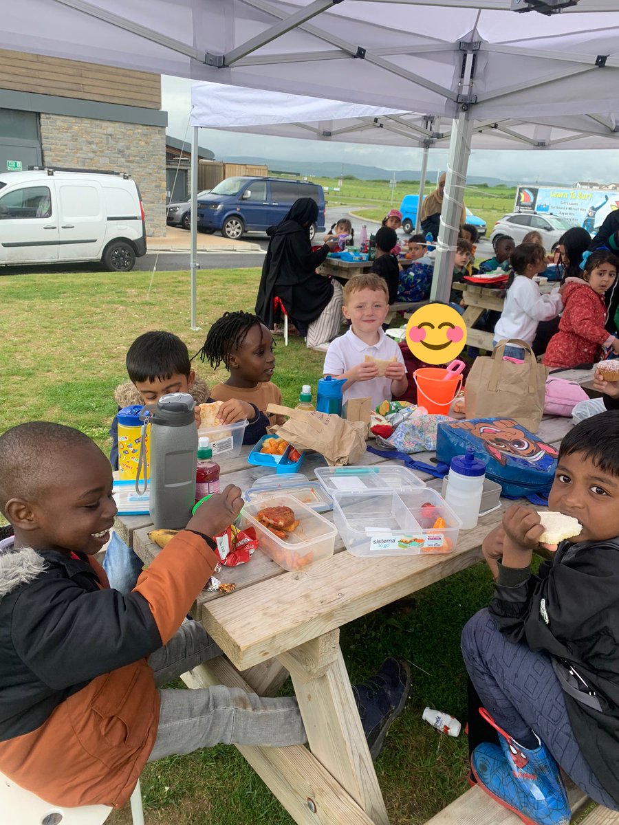 ReceptionMoon's tweet photo. It was a rainy lunchtime so we had our lunch under the gazebo in the dry! Lots of sandy wet toes and happy smiling faces 😁 https://t.co/HwPhoSX1UE