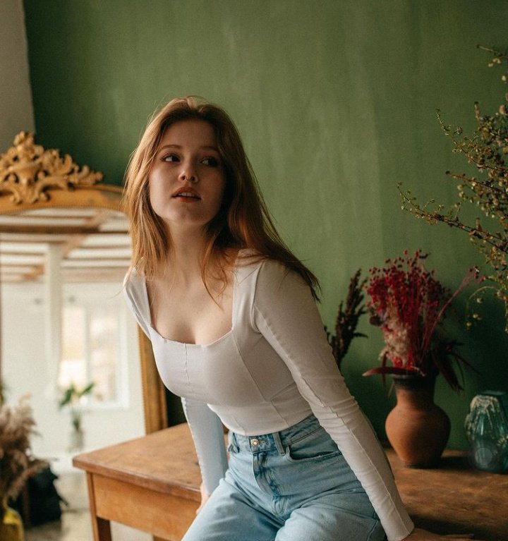 Pai, afasta dessa menina qualquer angústia ou ansiedade, deixe que qualquer aperto no peito seja causa somente pelas minhas mãos