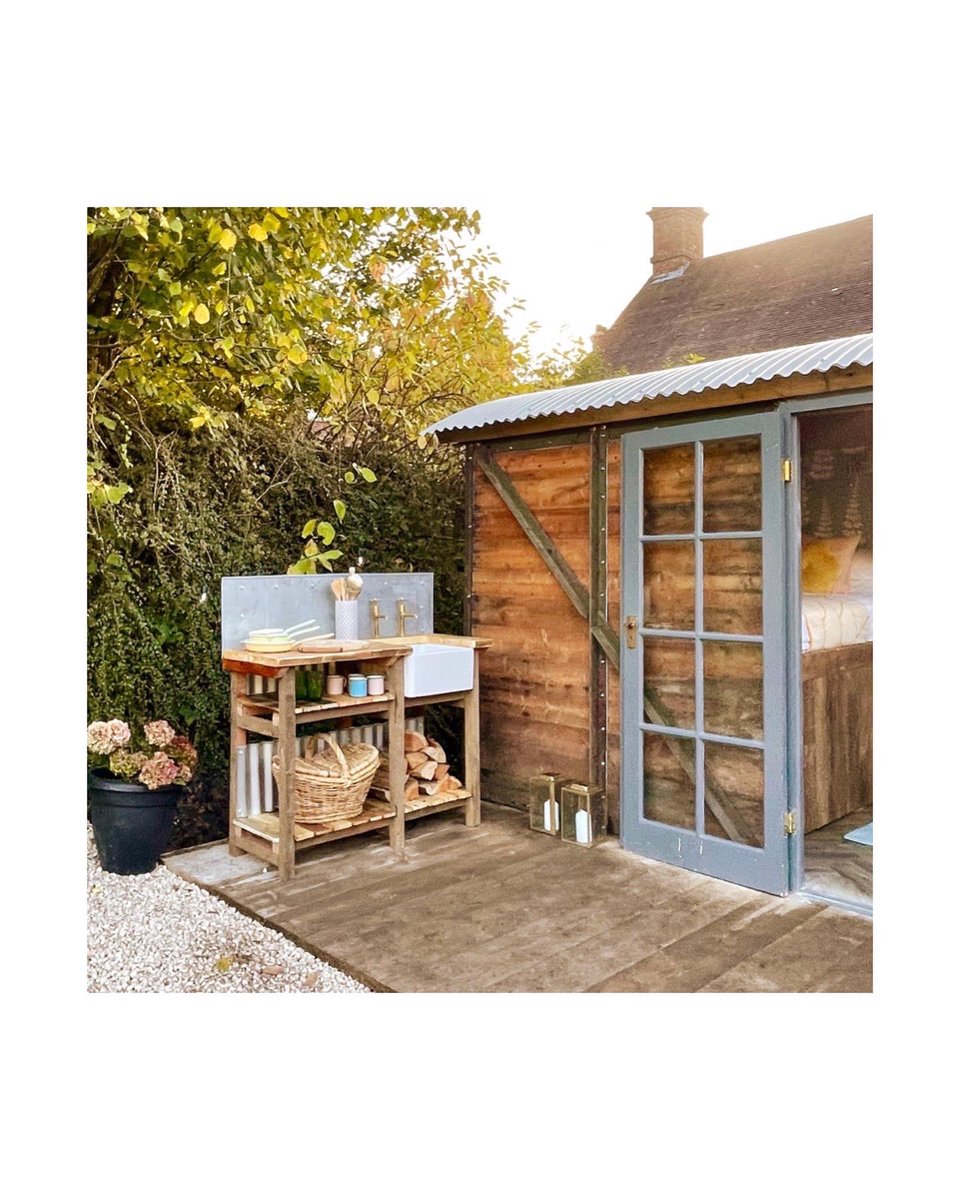 Rascal & Roses tweet media