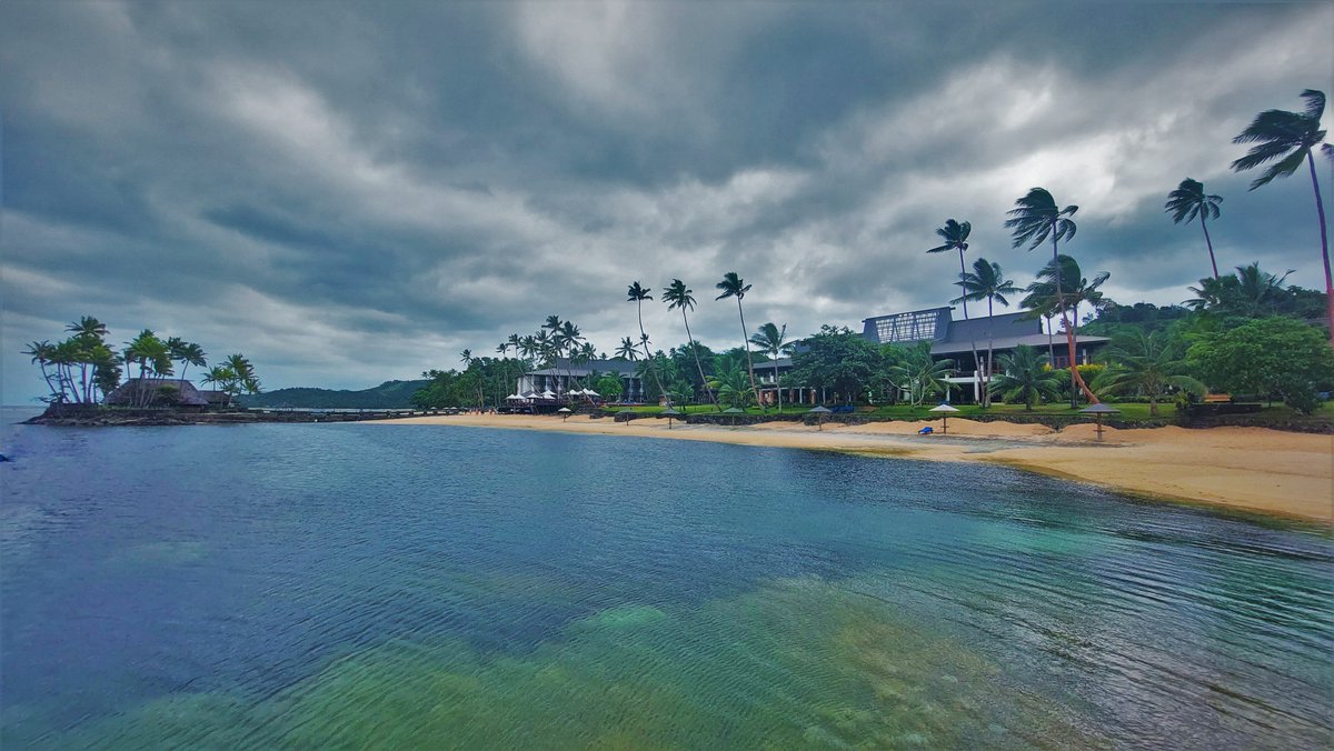 Warwick Fiji tweet media