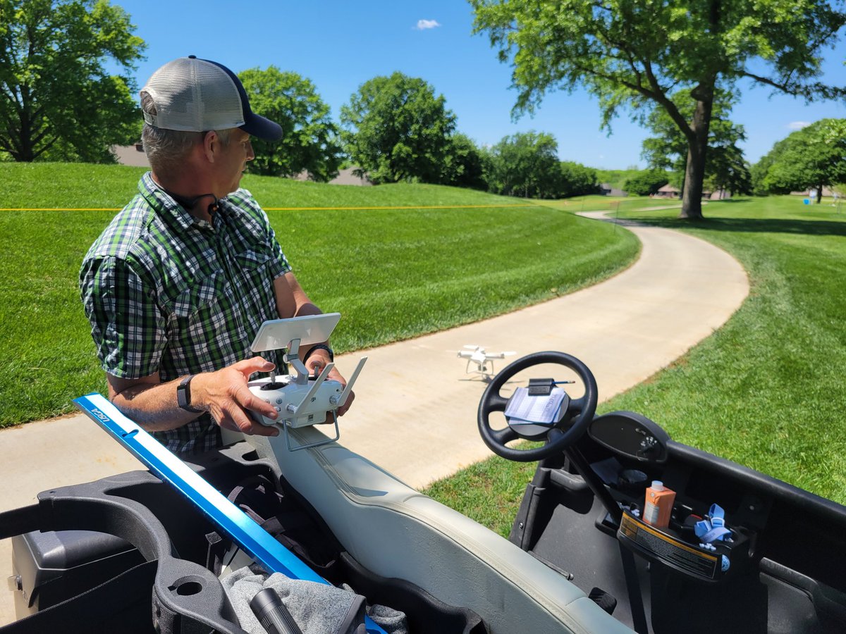 I'm volunteering for an afternoon shift with the @KornFerryTour @AHChampGolf1 @BlueHillsCCGolf. Perfect weather today for @Calsuper to fly his drone. After the drone, I'm collecting data for @BlueHillsSupe. I hope to see fellow @HAGCSA members this afternoon.