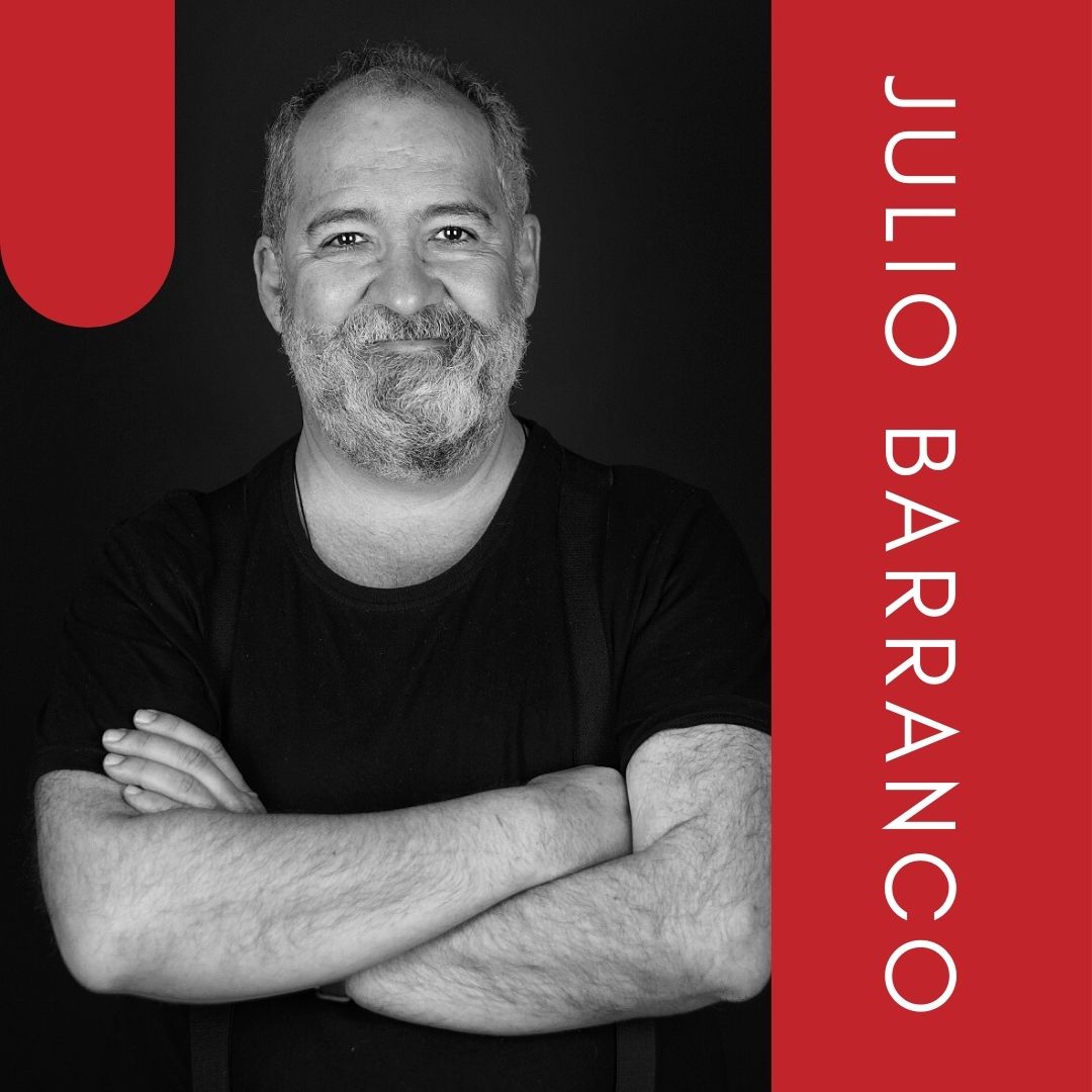 TomaTeatro's tweet photo. Además de ser actor en Tomateatro, Julio Barranco forma parte del grupo de escenografía y utilería.
Si quieres conocer más a Julio, entra en nuestro instagram!!
https://t.co/L6cpuXbJ4b
#Tomateatro #TeatroSevilla #FiebredelDomingo https://t.co/n6YKyXKfux