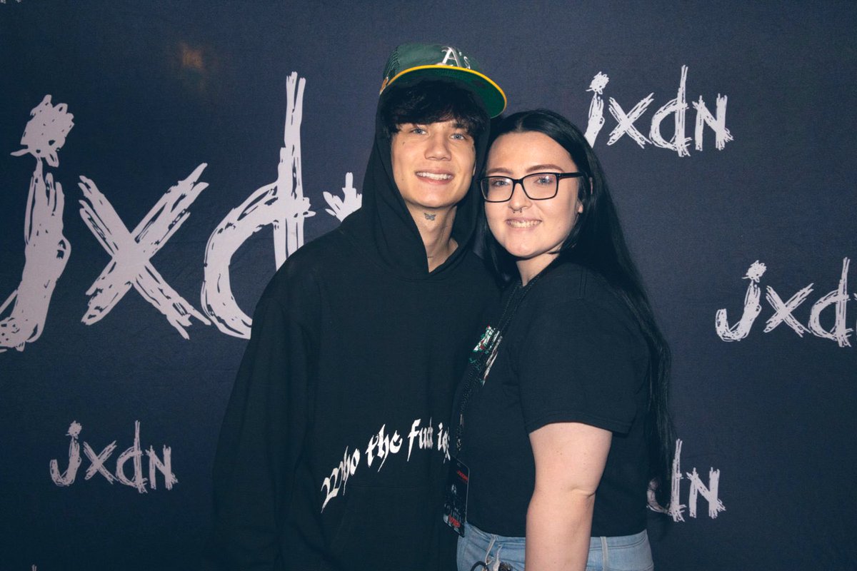 CosmicAshley21's tweet photo. my whole day is made 💗 my fav person ever! such a fucking rockstar ❤️‍🔥 thank you for being so sweet and genuine! https://t.co/gbR5hayA7J