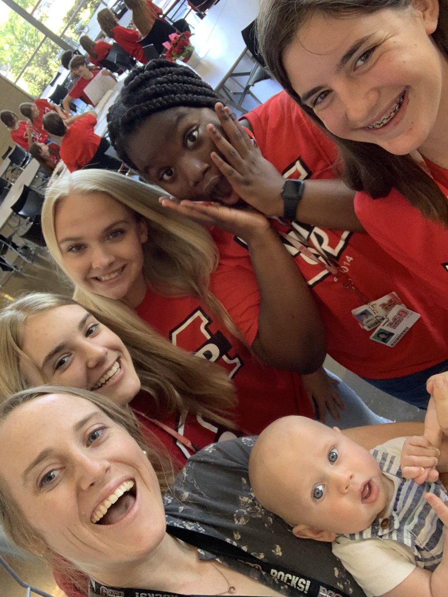 kailey_mcmillan's tweet photo. The littlest biggest fan of Marcus 9 AVID❤️ https://t.co/y2loxecCN9