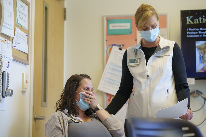 DHnursing's tweet photo. Congrats Sarah B. for winning Nurse of the Year! Sarah strives for excellence in problem solving patient care, especially when staffing resources were stretched thin. She used an at elbows approach to educating new staff on patient safety &amp; infection prevention. #NursesMonth https://t.co/UJje2knGiG