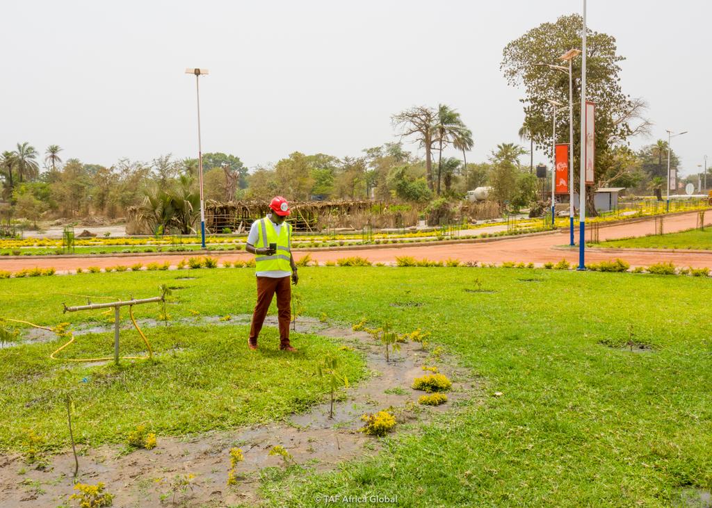 TafNjie's tweet photo. Construct a sentence of 11 words to describe these pictures. Words Included are: #Roundabout , #Taf, #City and #Gambia
Price: $300 #Giveaway for winner. competition end midnight on 31/05/2022.
1️⃣ Like and Retweet 
2️⃣Follow @TafNjie and @tafafricaglobal
@Biss__Biss__ #Africa https://t.co/AzNIorPe3P
