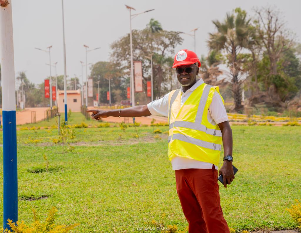TafNjie's tweet photo. Construct a sentence of 11 words to describe these pictures. Words Included are: #Roundabout , #Taf, #City and #Gambia
Price: $300 #Giveaway for winner. competition end midnight on 31/05/2022.
1️⃣ Like and Retweet 
2️⃣Follow @TafNjie and @tafafricaglobal
@Biss__Biss__ #Africa https://t.co/AzNIorPe3P