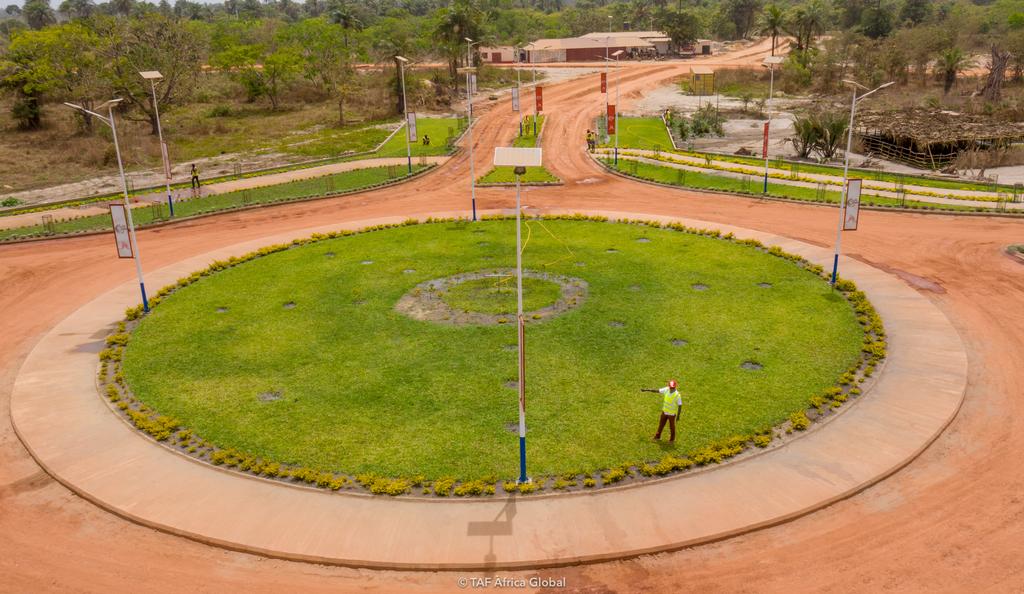 Construct a sentence of 11 words to describe these pictures. Words Included are: #Roundabout , #Taf, #City and #Gambia
Price: $300 #Giveaway for winner. competition end midnight on 31/05/2022.
1️⃣ Like and Retweet 
2️⃣Follow <a href="/TafNjie/">Mustapha Njie - TAF</a> and <a href="/tafafricaglobal/">TAF Africa Global</a>
<a href="/Biss__Biss__/">🤍 A Lazy WIFE🤍</a> #Africa