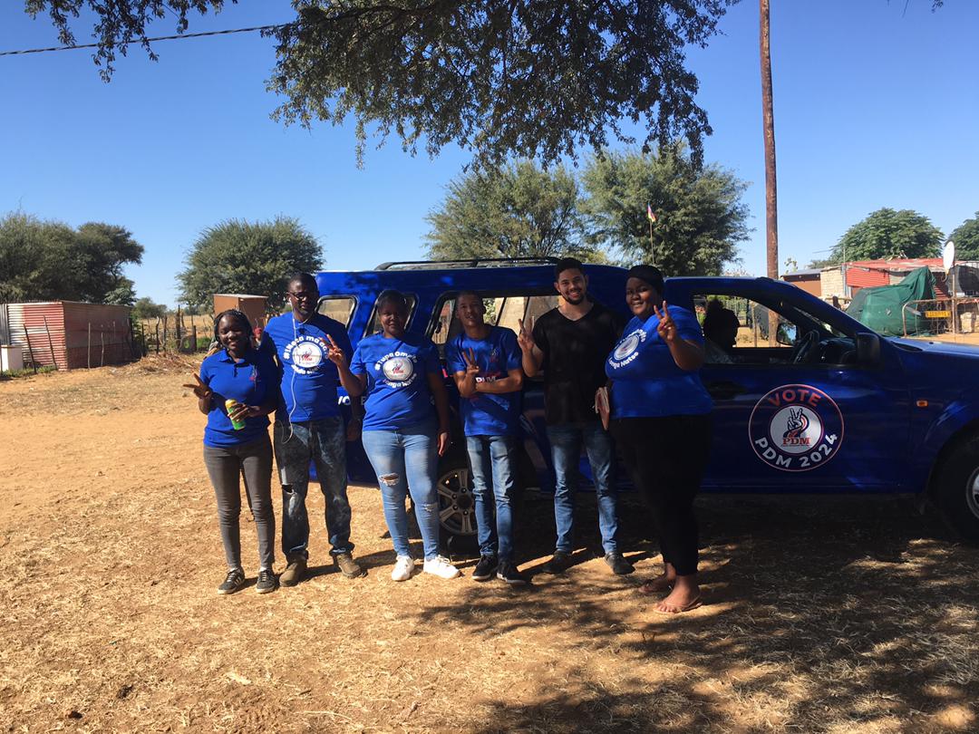 PDMYLNamibia's tweet photo. In Pictures📷: PDM Youth League in Omitara recruiting new members and spreading the #GiveUsAChance hashtag campaign 🇫🇷🇫🇷 https://t.co/enkI4CFyXC
