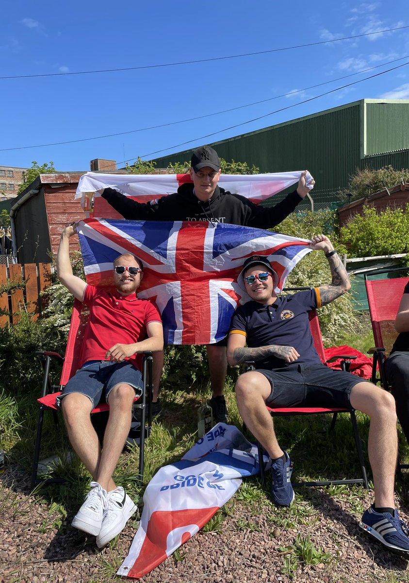 Lewis_To's tweet photo. Absolutely buzzing that the 3 of us have got tickets for the final. From the 3rd division to the Europa League Final. This is what it’s all about man💙🇬🇧🇪🇸 #VivaEspaña https://t.co/6HUcPgJXZ8