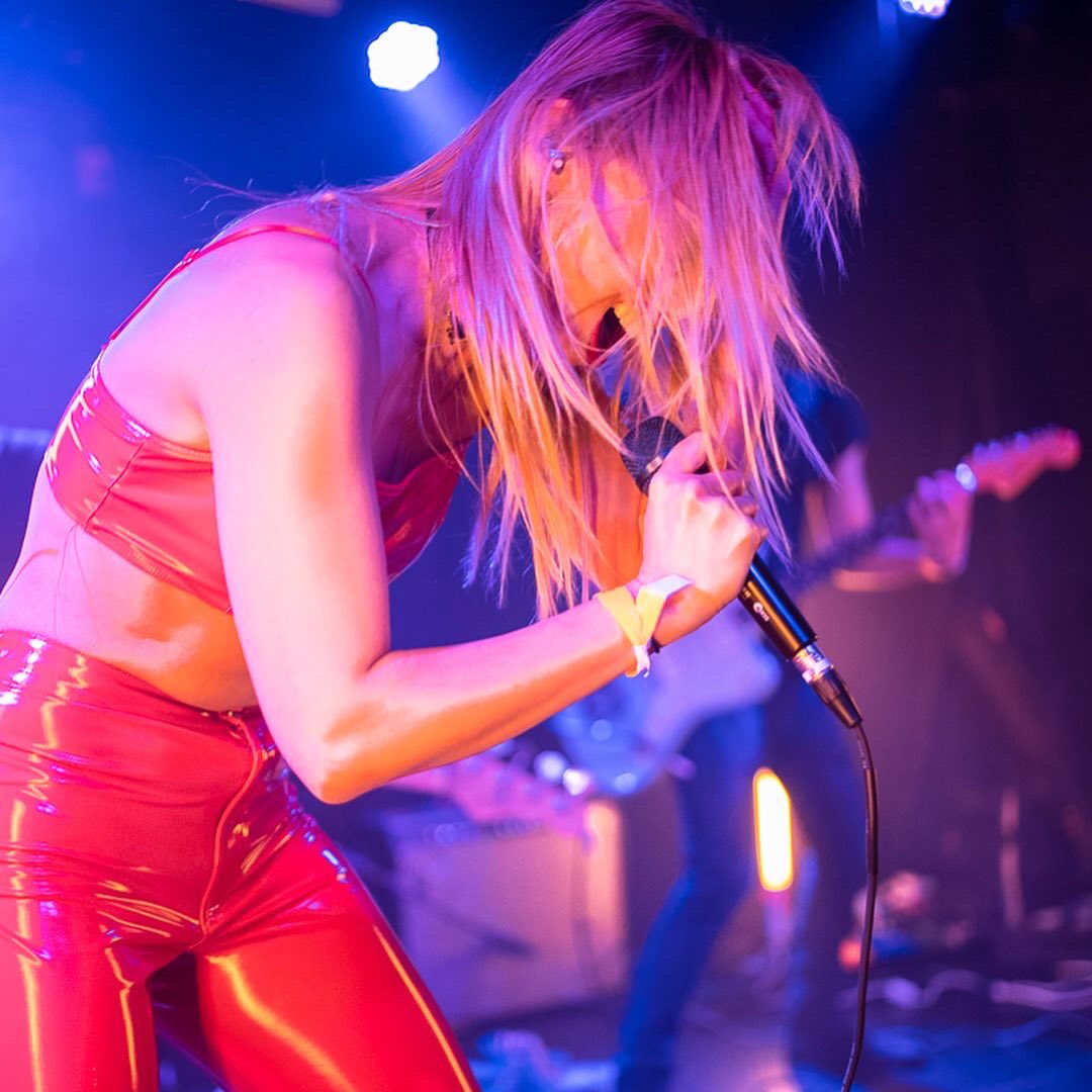 DJFEIFEI's tweet photo. hiii my band @tykyou’s  playing with this baddie @Cassyette may 24 at @TheEchoLA !! and @bansheebaby toooo!! i missed you and i rly wanna squeeze u till ur eyes pop out 🥹 https://t.co/JtFlj0CeLP