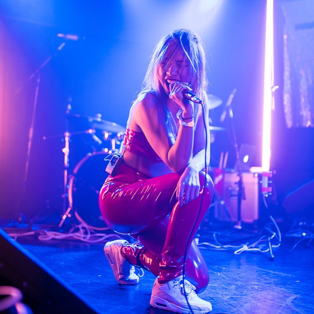 DJFEIFEI's tweet photo. hiii my band @tykyou’s  playing with this baddie @Cassyette may 24 at @TheEchoLA !! and @bansheebaby toooo!! i missed you and i rly wanna squeeze u till ur eyes pop out 🥹 https://t.co/JtFlj0CeLP