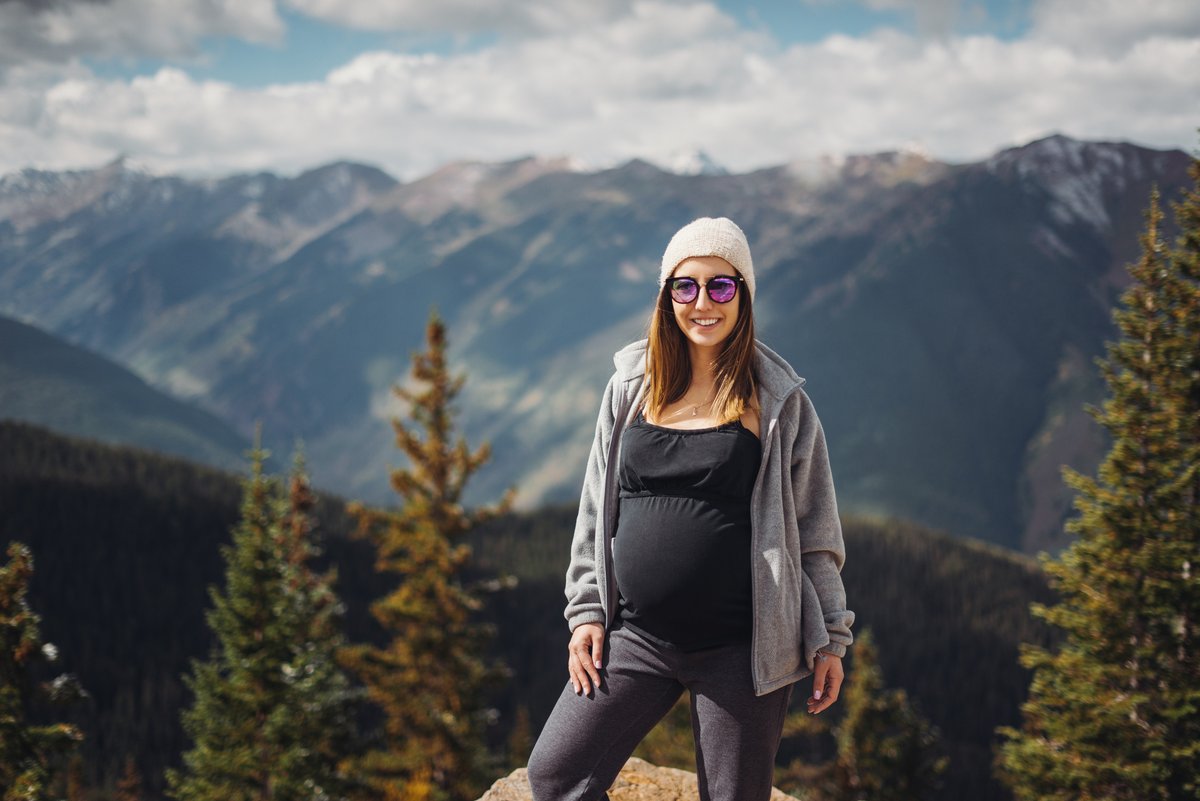 Are you or someone you know expecting? Sign up with SmartMom to have prenatal messages sent right to your mobile device. SmartMom will text you information to help guide you through every week of your pregnancy. 
Sign up, text “Northern” to 12323 northernhealth.ca/health-informa…